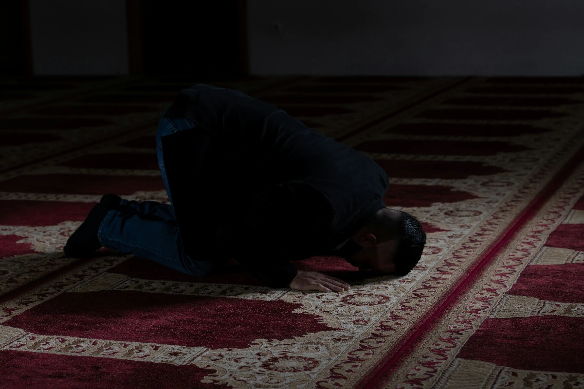 Kadir Gecesi Namazı Kaç Rekat Nasıl Kılınır?